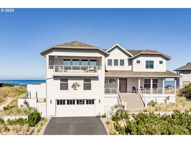 $4,400,000 | 349 Salishan Drive, Gleneden Beach, OR 97388