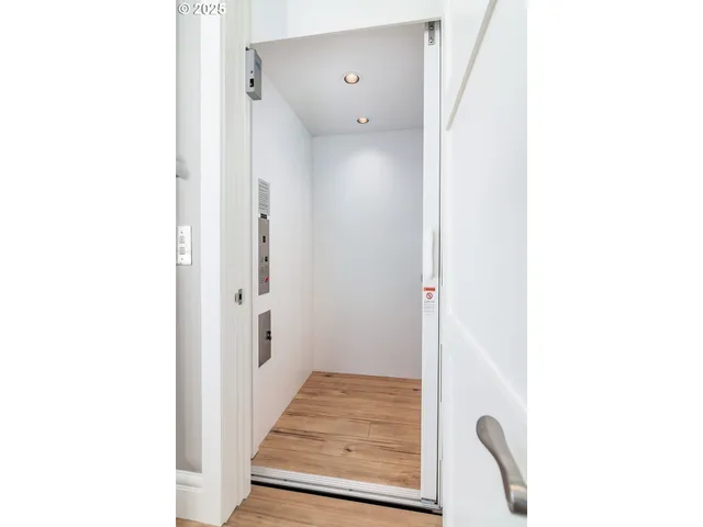 $4,400,000 | 349 Salishan Drive, Gleneden Beach, OR 97388