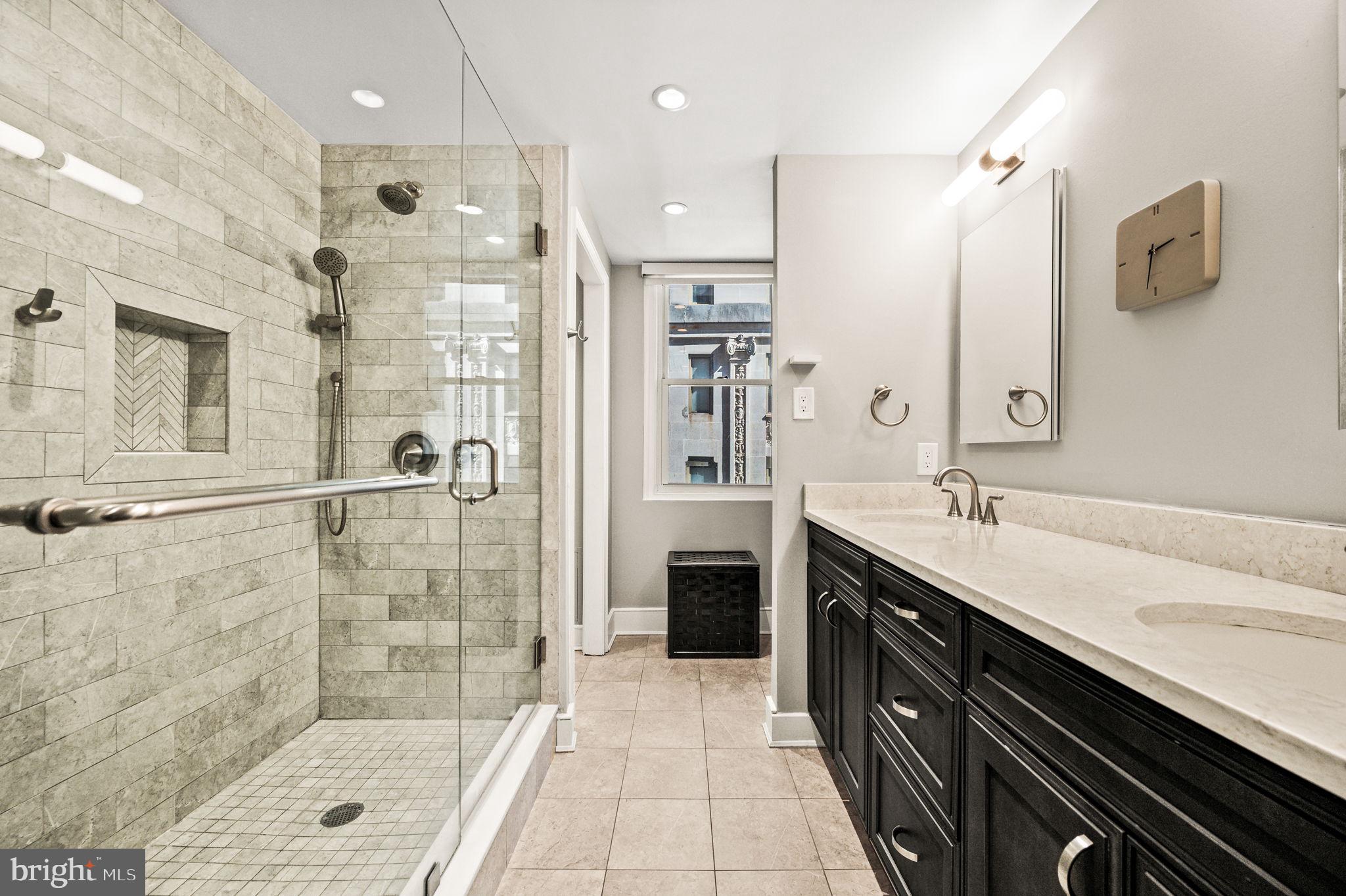 1901 Walnut Street, Unit 15D Philadelphia, PA 19103 - Photo 21 of 45 Primary Ensuite