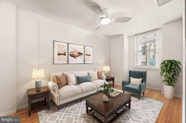 $1,895,000 | 1901 Walnut Street, Unit 15D, Philadelphia, PA 19103