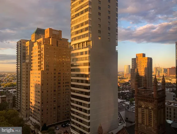 $1,750,000 | 1901 Walnut Street, Unit 15D, Philadelphia, PA 19103