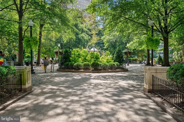 $1,895,000 | 1901 Walnut Street, Unit 15D, Philadelphia, PA 19103