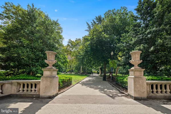 $1,750,000 | 1901 Walnut Street, Unit 15D, Philadelphia, PA 19103