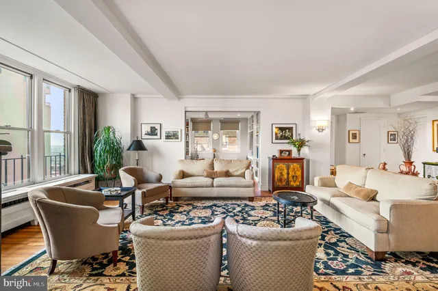 $1,895,000 | 1901 Walnut Street, Unit 15D, Philadelphia, PA 19103