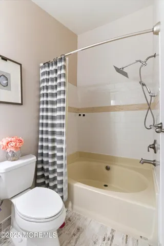 $3,600 | 19 Horseshoe Court, Tinton Falls, NJ 07753