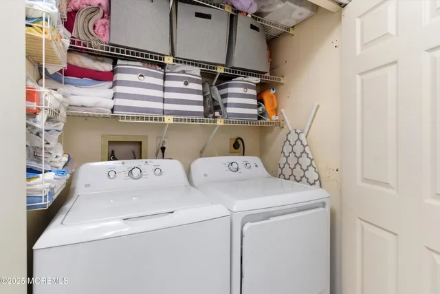 $3,600 | 19 Horseshoe Court, Tinton Falls, NJ 07753