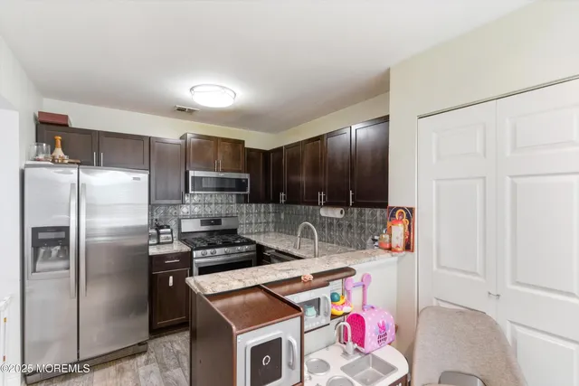 $3,600 | 19 Horseshoe Court, Tinton Falls, NJ 07753