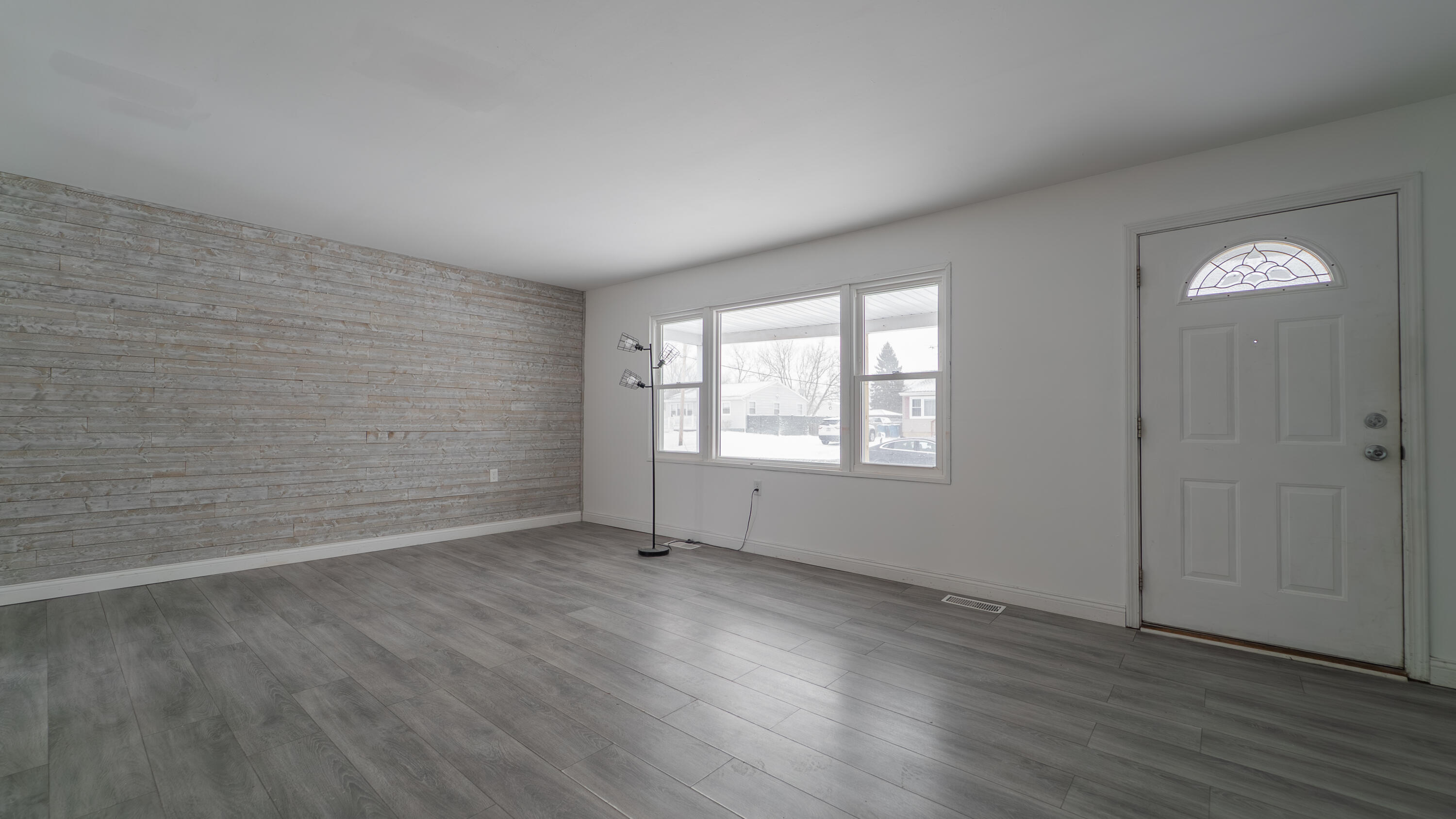 726 Fremont Road Valparaiso, IN 46385 - Photo 3 of 27 3000x1687