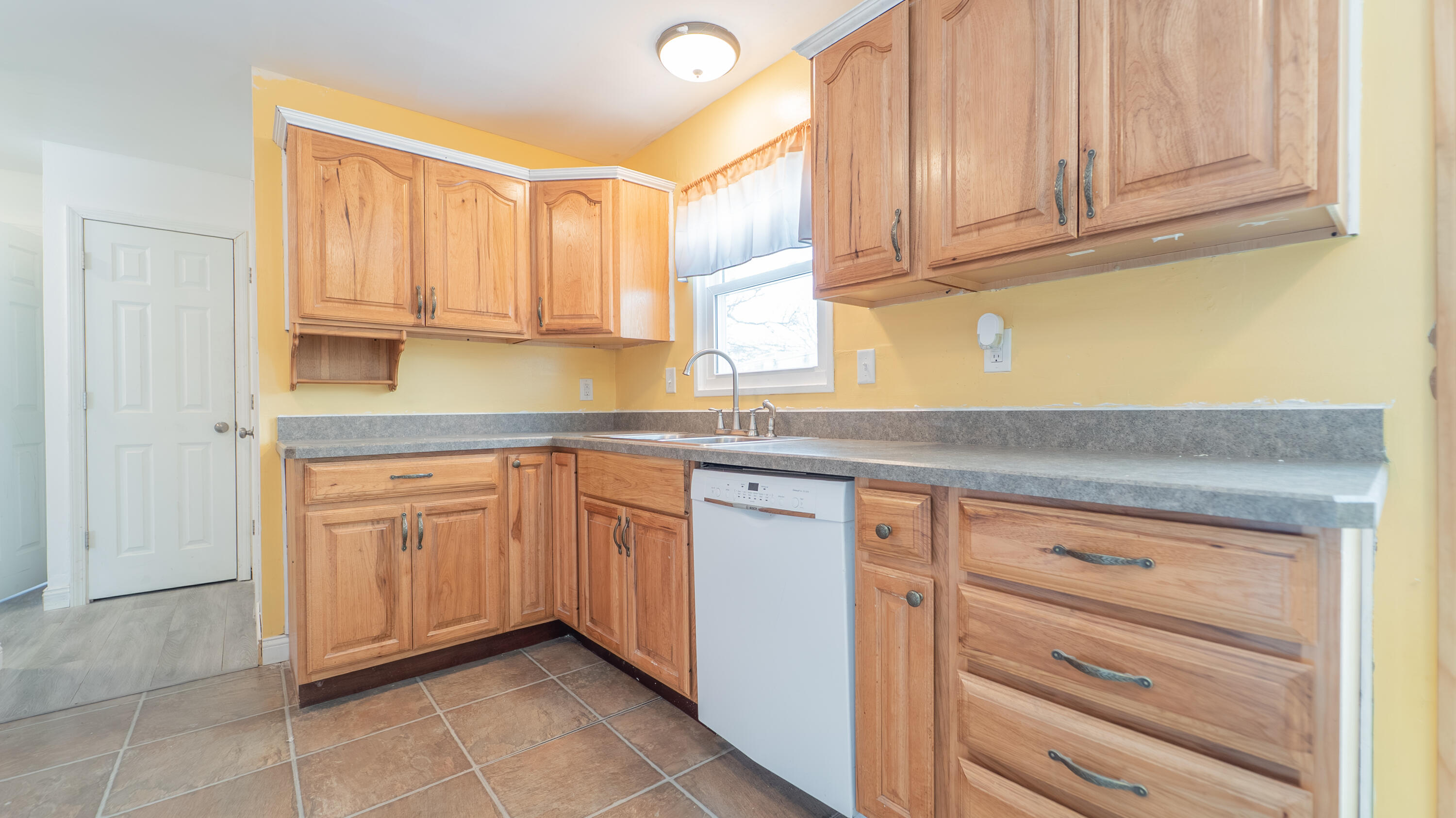 726 Fremont Road Valparaiso, IN 46385 - Photo 10 of 27 3000x1687