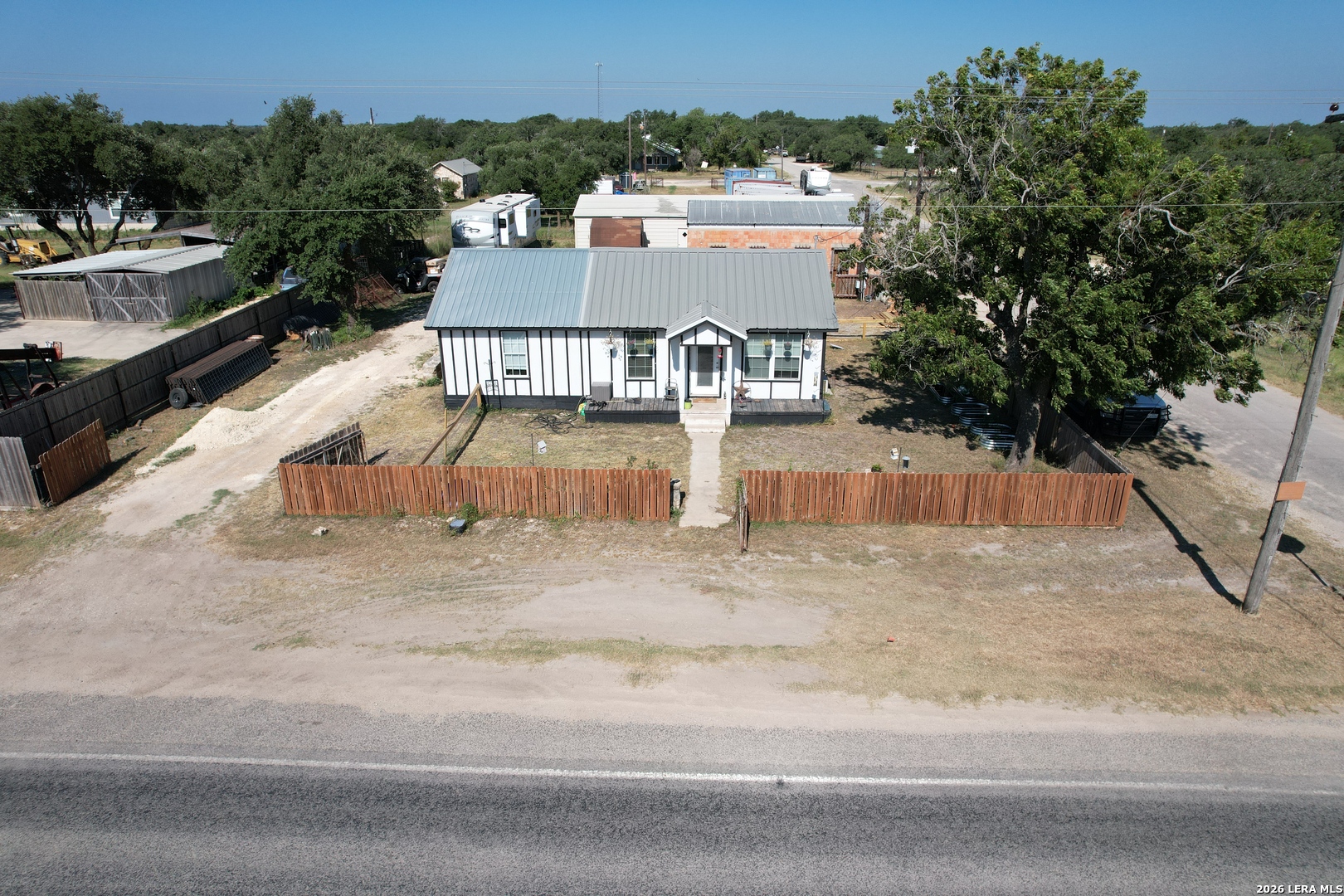 902 Highway 55 Rocksprings, TX 78880 - Photo 3 of 31 Gallery Image 3