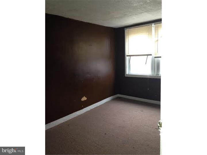 930 Collings Road Camden, NJ 08104 - Photo 5 of 6