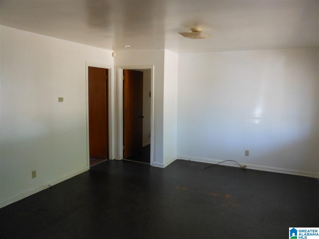 515 Willowood Street Sylacauga, AL 35150 - Photo 2 of 8
