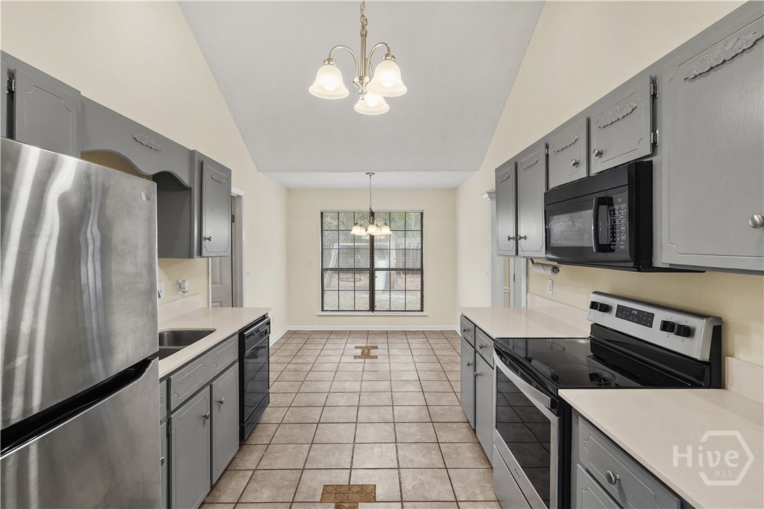 614 Demere Street Hinesville, GA 31313 - Photo 13 of 32