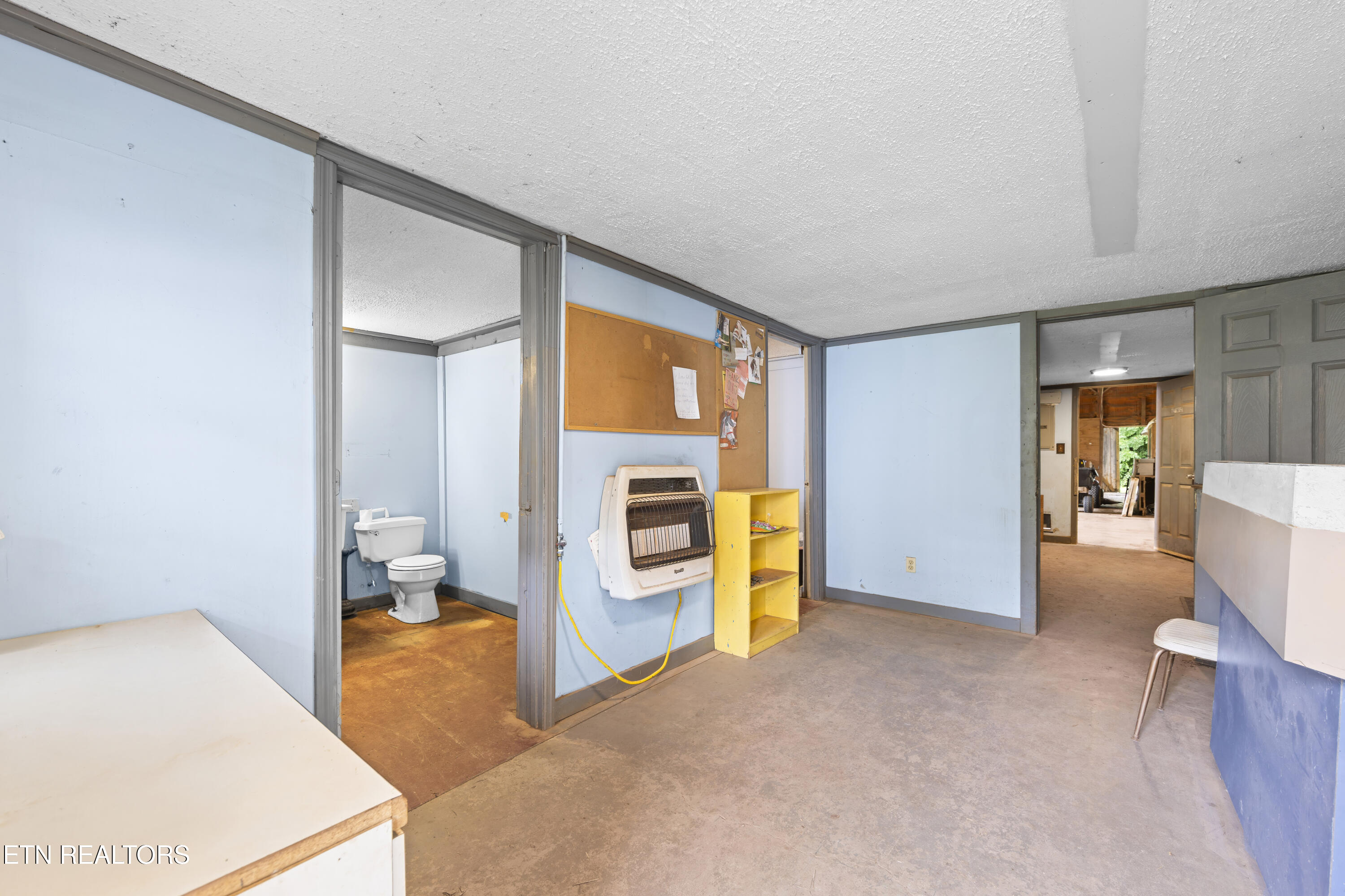 500 Miller Road Clinton, TN 37716 - Photo 16 of 42 aa1006A3677