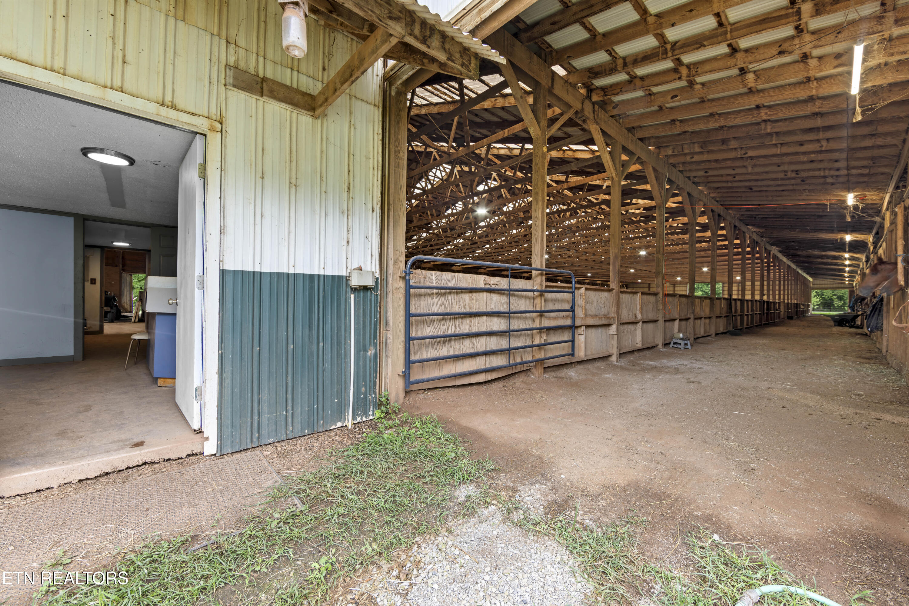 500 Miller Road Clinton, TN 37716 - Photo 25 of 42 aa1006A3723