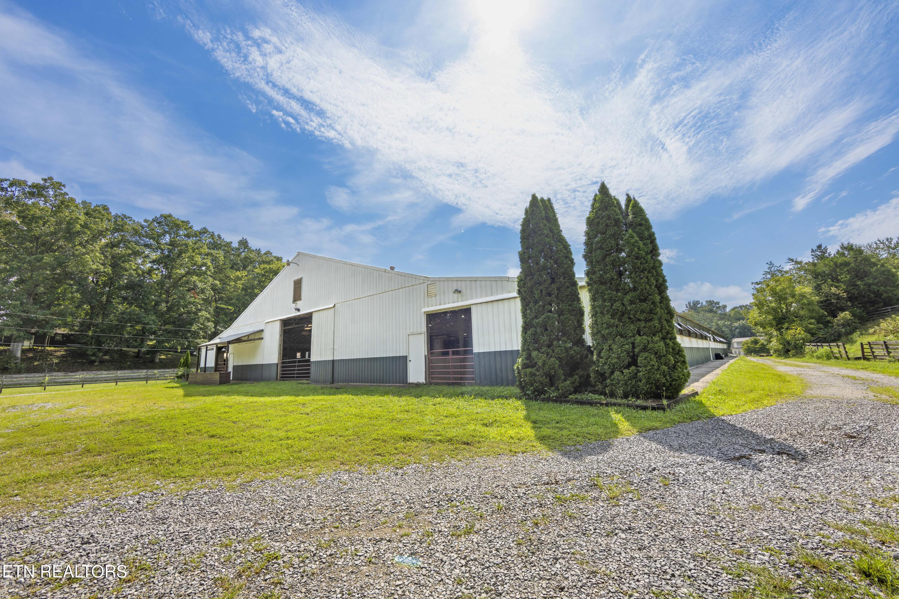 500 Miller Road Clinton, TN 37716 - Photo 5 of 42 aa1006A3884