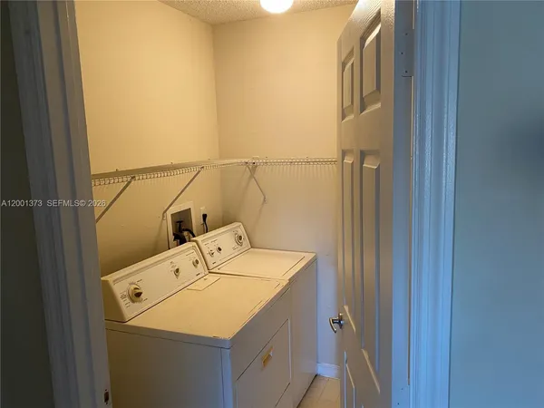 $2,700 | 9645 Northwest 1st Court, Unit 1302, Pembroke Pines, FL 33024