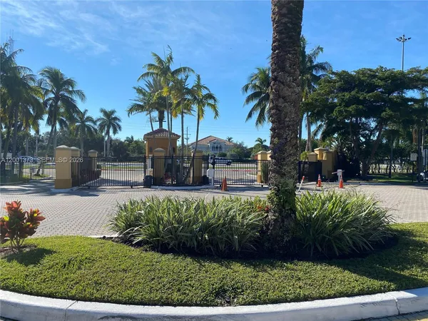 $2,700 | 9645 Northwest 1st Court, Unit 1302, Pembroke Pines, FL 33024