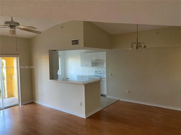 $2,700 | 9645 Northwest 1st Court, Unit 1302, Pembroke Pines, FL 33024