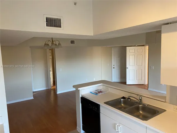 $2,700 | 9645 Northwest 1st Court, Unit 1302, Pembroke Pines, FL 33024