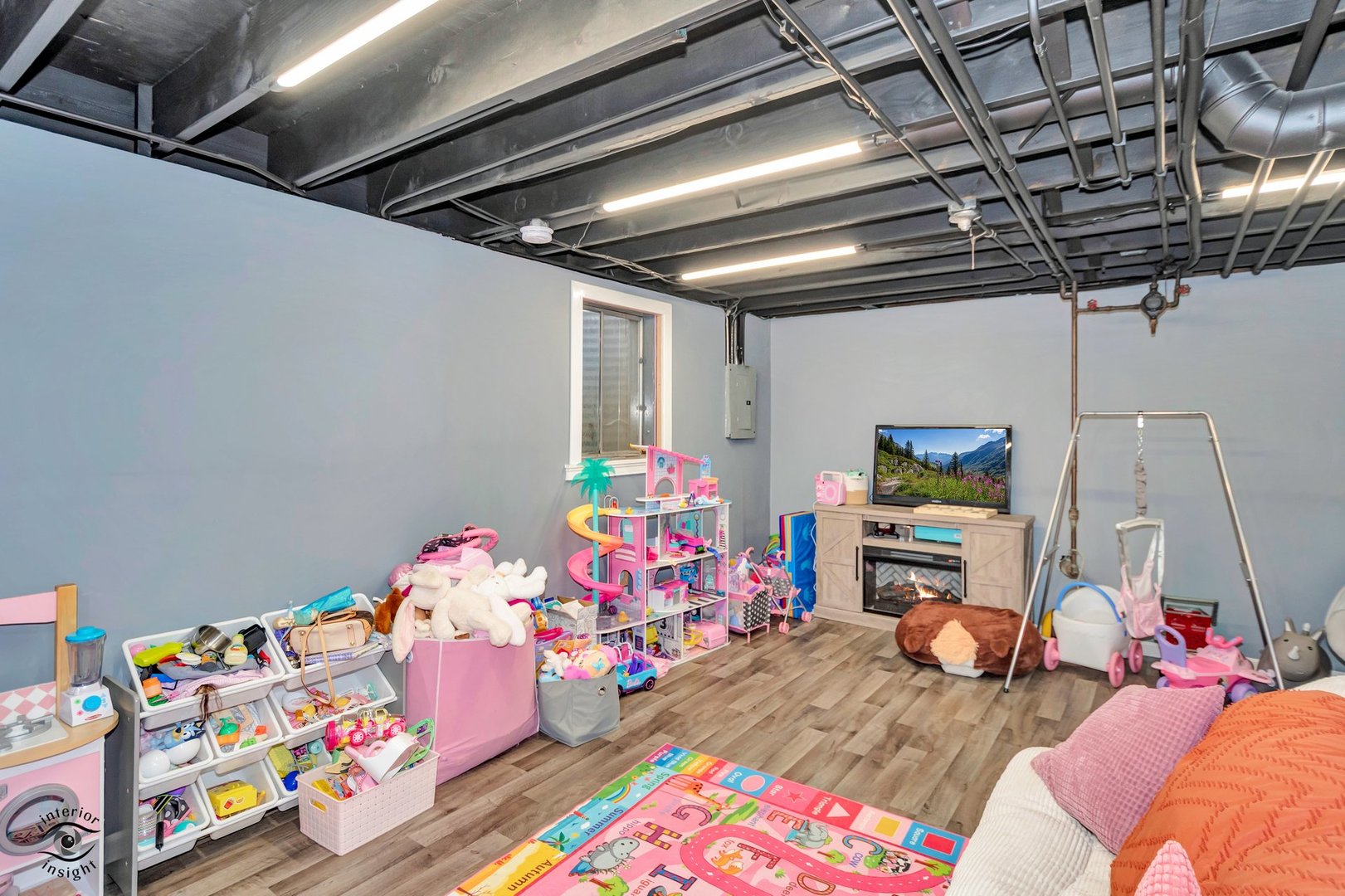 14411 Lamon Avenue Midlothian, IL 60445 - Photo 22 of 26 a play room with toys
