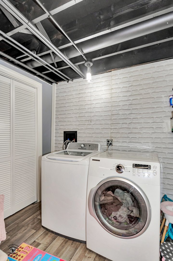 14411 Lamon Avenue Midlothian, IL 60445 - Photo 24 of 26 a utility room with dryer and washer