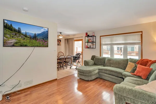 $225,000 | 14411 Lamon Avenue, Midlothian, IL 60445