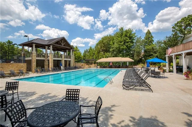 $999,000 | 2660 Coachmans Circle, Alpharetta, GA 30022
