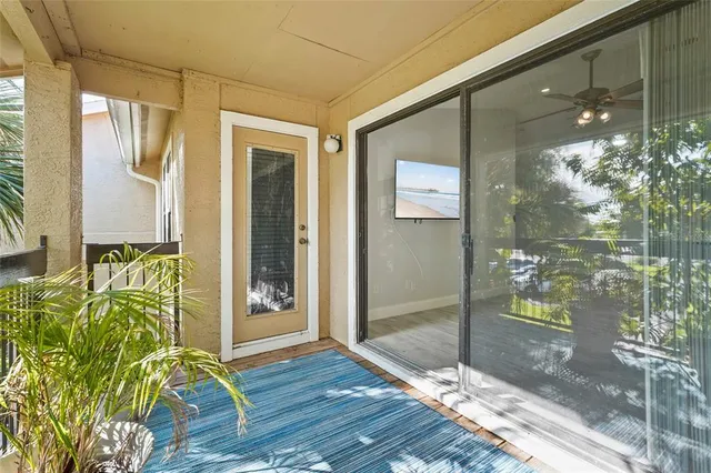 $1,850 | 4045 Crockers Lake Boulevard, Unit 23, Sarasota, FL 34238