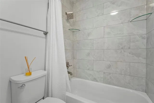 $1,850 | 4045 Crockers Lake Boulevard, Unit 23, Sarasota, FL 34238