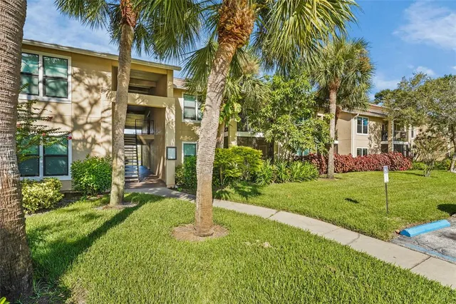 $1,850 | 4045 Crockers Lake Boulevard, Unit 23, Sarasota, FL 34238