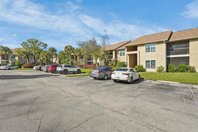 $1,850 | 4045 Crockers Lake Boulevard, Unit 23, Sarasota, FL 34238