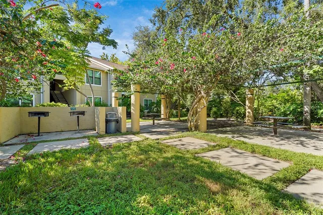 $1,850 | 4045 Crockers Lake Boulevard, Unit 23, Sarasota, FL 34238