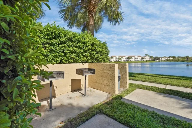 $1,850 | 4045 Crockers Lake Boulevard, Unit 23, Sarasota, FL 34238