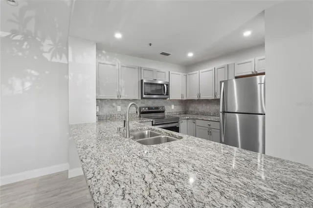 $1,850 | 4045 Crockers Lake Boulevard, Unit 23, Sarasota, FL 34238