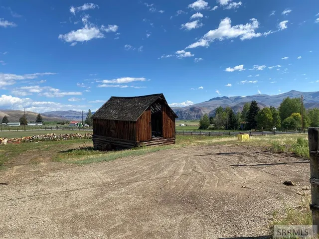 $599,000 | 2651 Challis Creek Road, Challis, ID 83226
