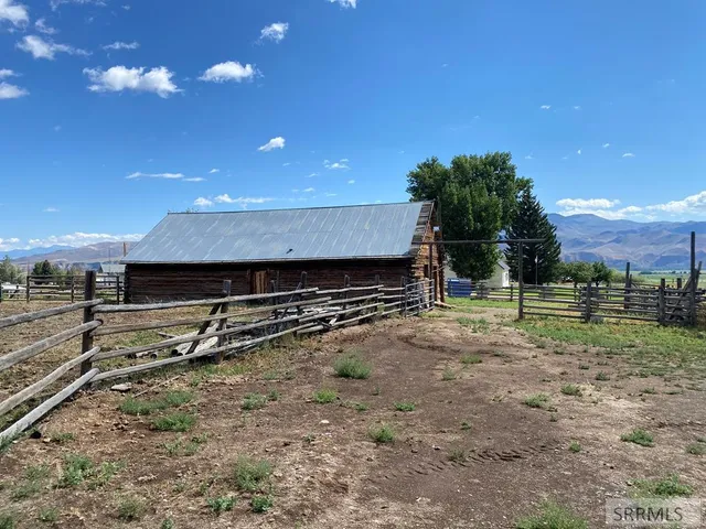 $599,000 | 2651 Challis Creek Road, Challis, ID 83226