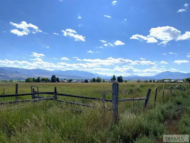 $599,000 | 2651 Challis Creek Road, Challis, ID 83226
