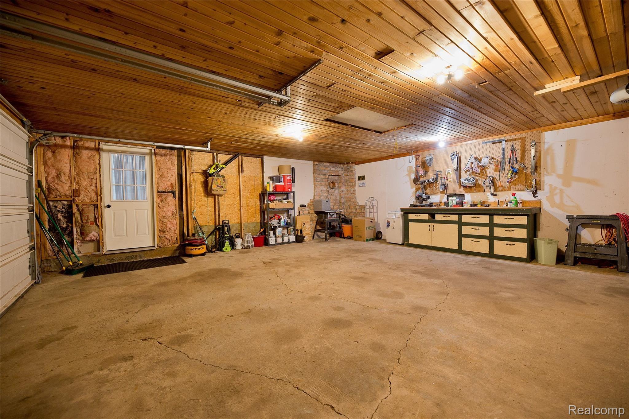 958 North Wilder Road Lapeer, MI 48446 - Photo 39 of 48 A32W7570.jpg