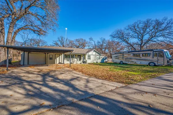 $275,000 | 7160 Jay Lane, Azle, TX 76020