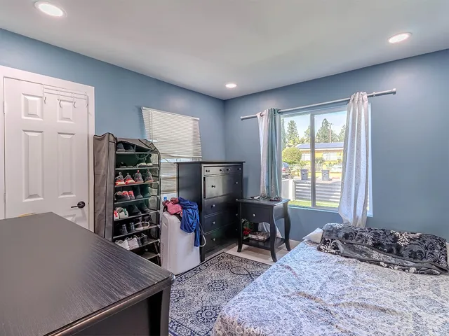 $925,000 | 1130 West Chestnut Avenue, Santa Ana, CA 92703