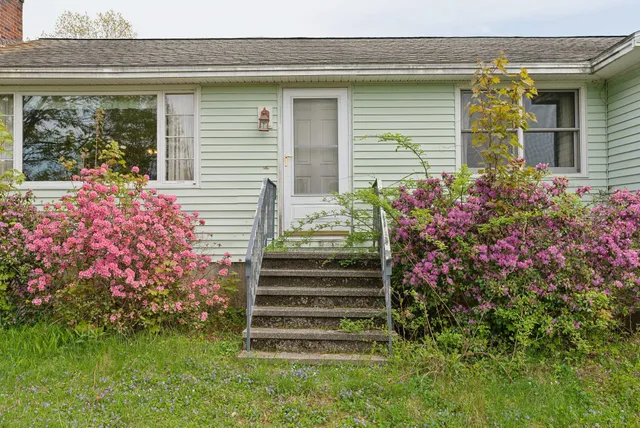 $550,000 | 5 Kinney Road, Gorham, ME 04038