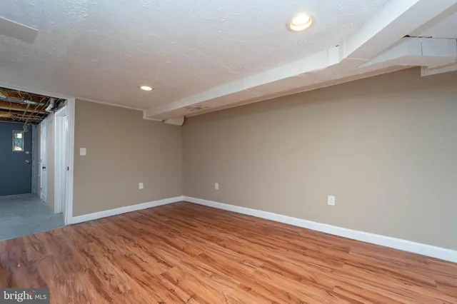 $149,900 | 2820 Edgecombe Circle South, Baltimore, MD 21215