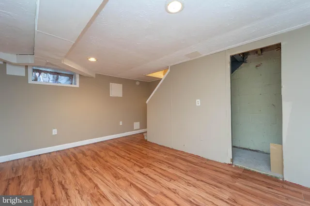 $149,900 | 2820 Edgecombe Circle South, Baltimore, MD 21215