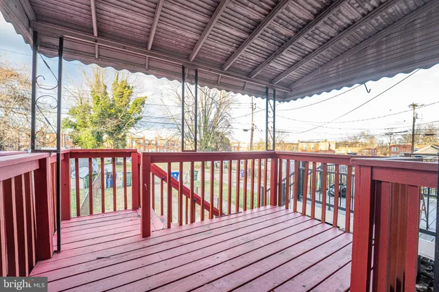 $149,900 | 2820 Edgecombe Circle South, Baltimore, MD 21215