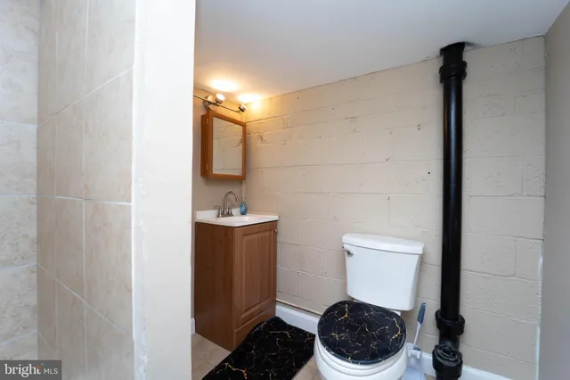 $149,900 | 2820 Edgecombe Circle South, Baltimore, MD 21215