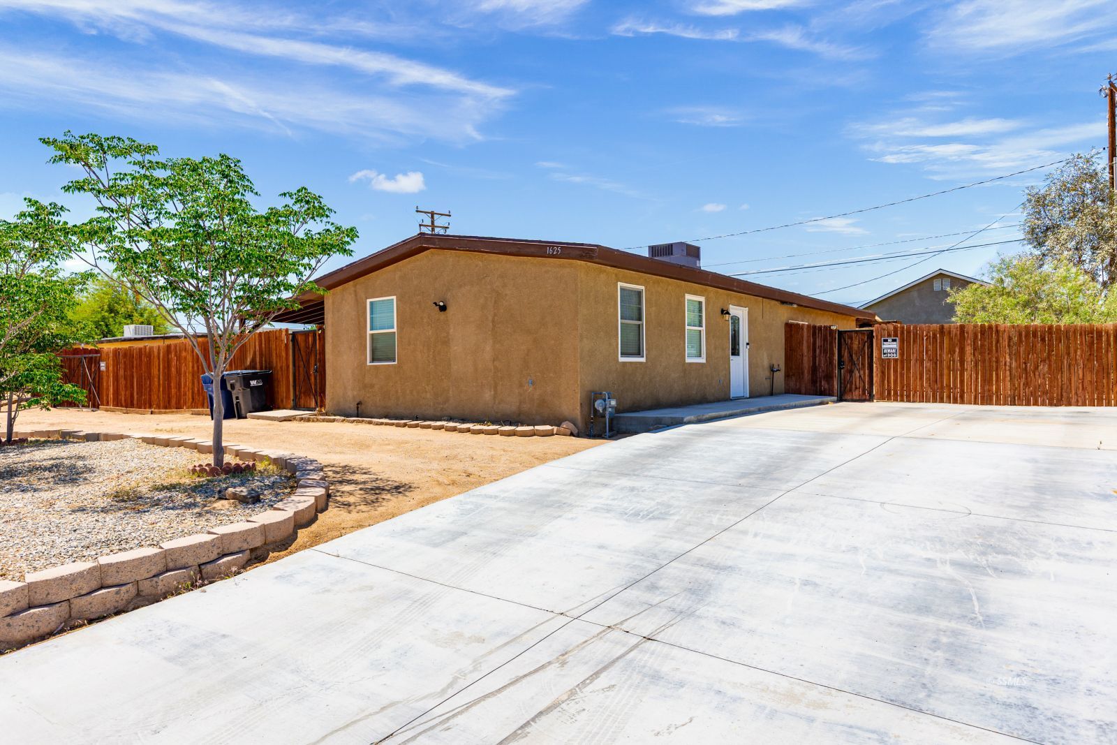 1625 Porter Street Ridgecrest, CA 93555 - Photo 1 of 39