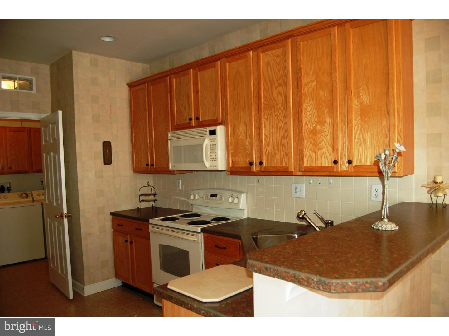 1406 Dawman Road Coatesville, PA 19320 - Photo 5 of 12 Kitchen