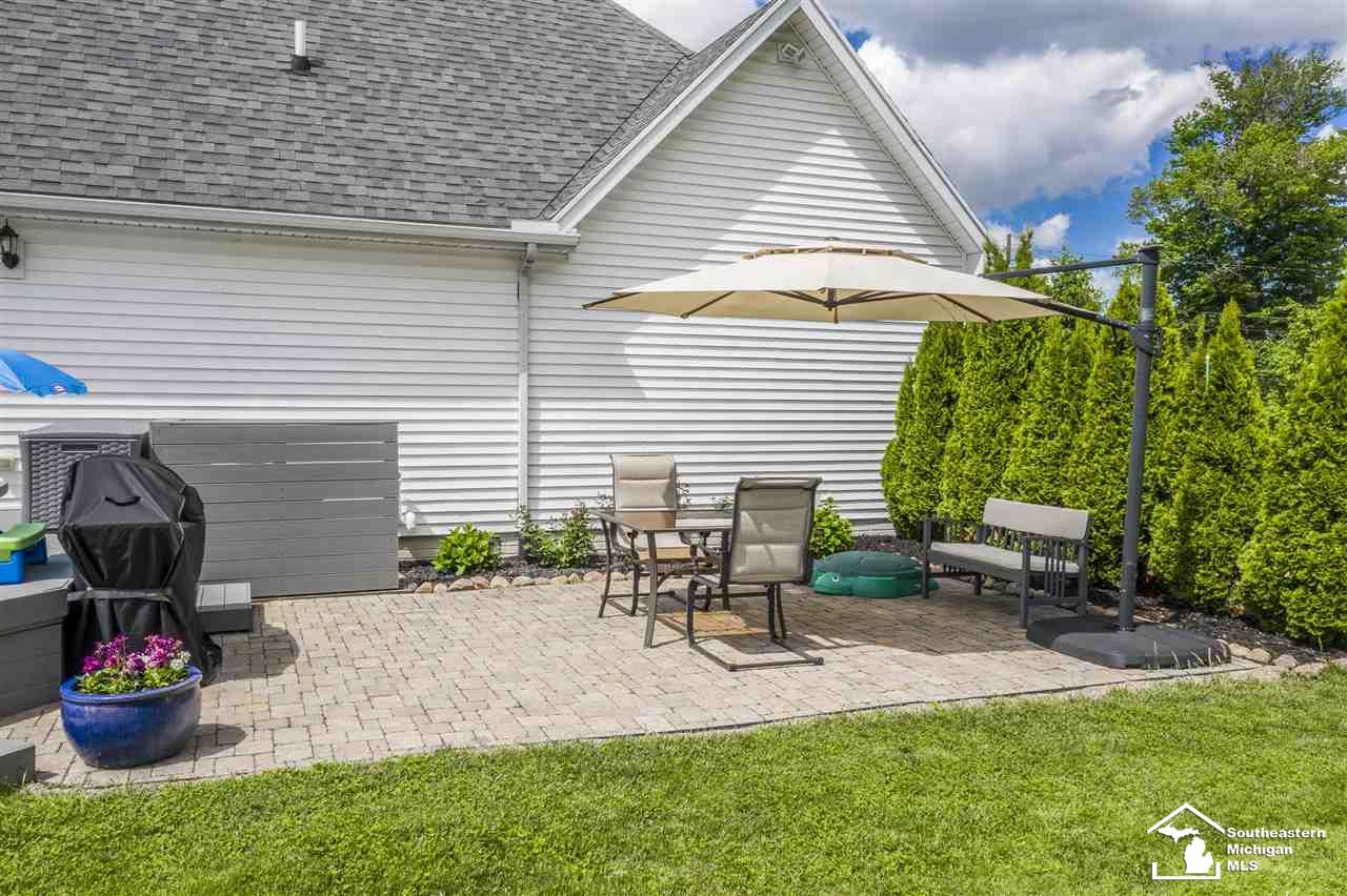 1513 Smith Road Temperance, MI 48182 - Photo 38 of 46