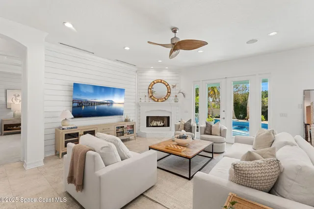 $1,995,000 | 133 Windemere Place, Melbourne Beach, FL 32951